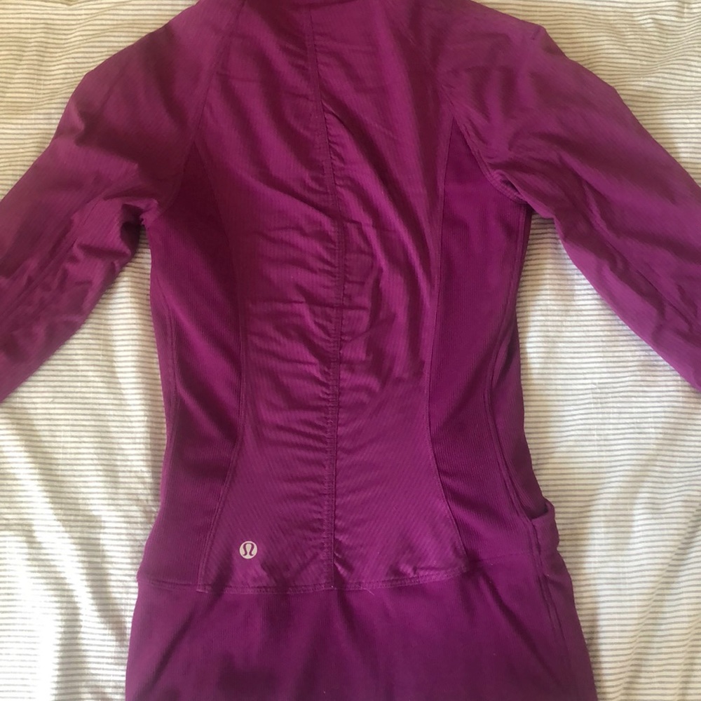 LULULEMON workout jacket!! - Picture 5 of 11